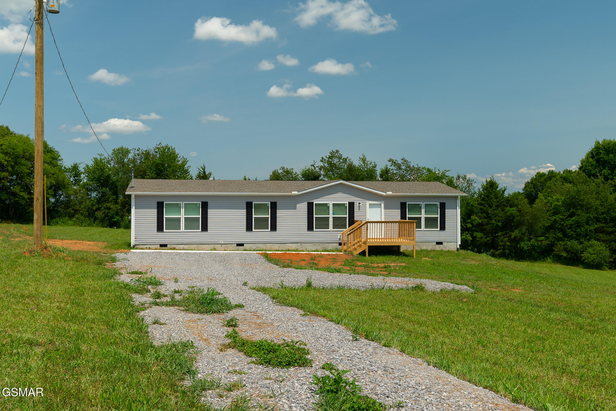 149 Hill Loop Madisonville TN 37354