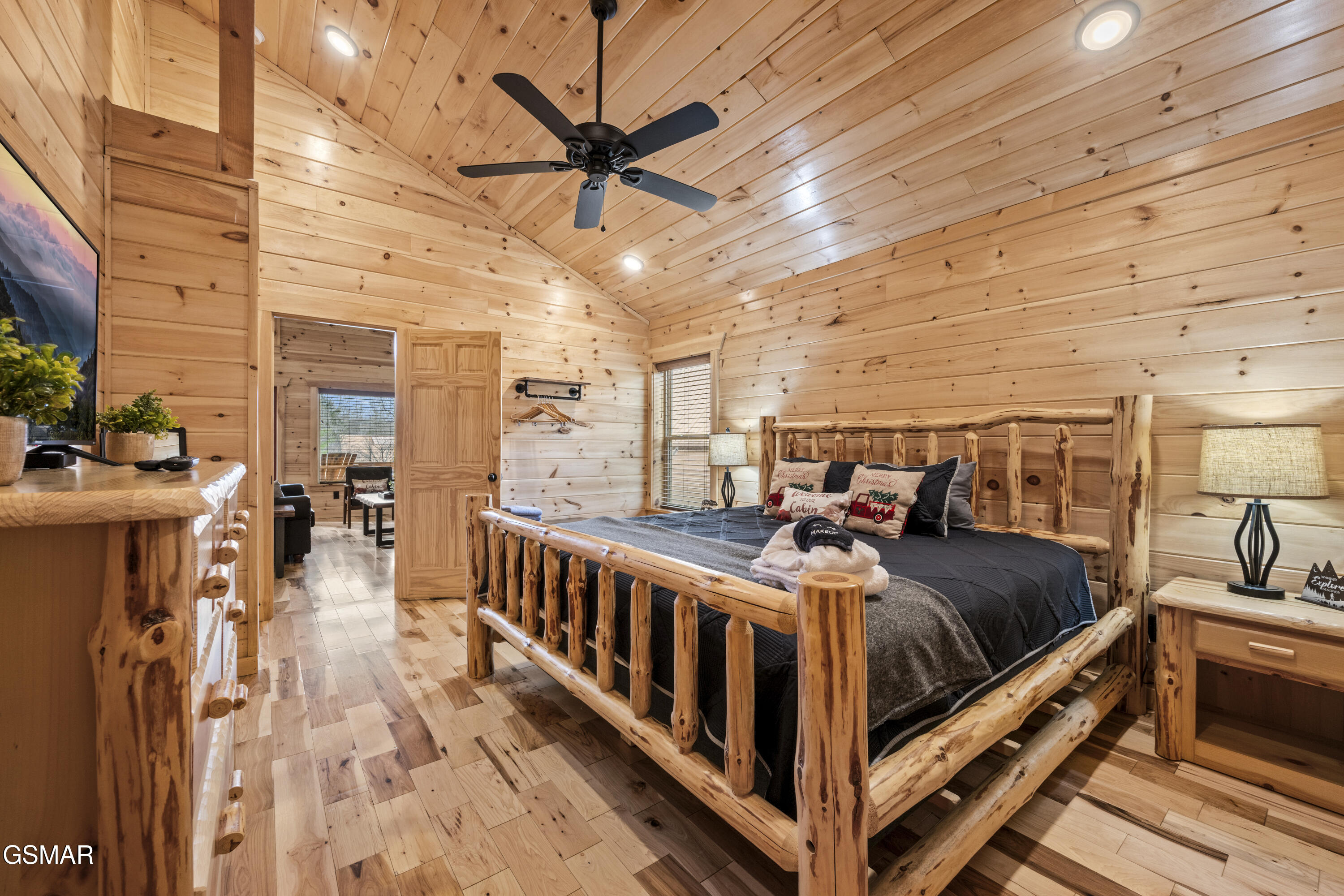 244 Forrest Loop Way Gatlinburg TN 37738