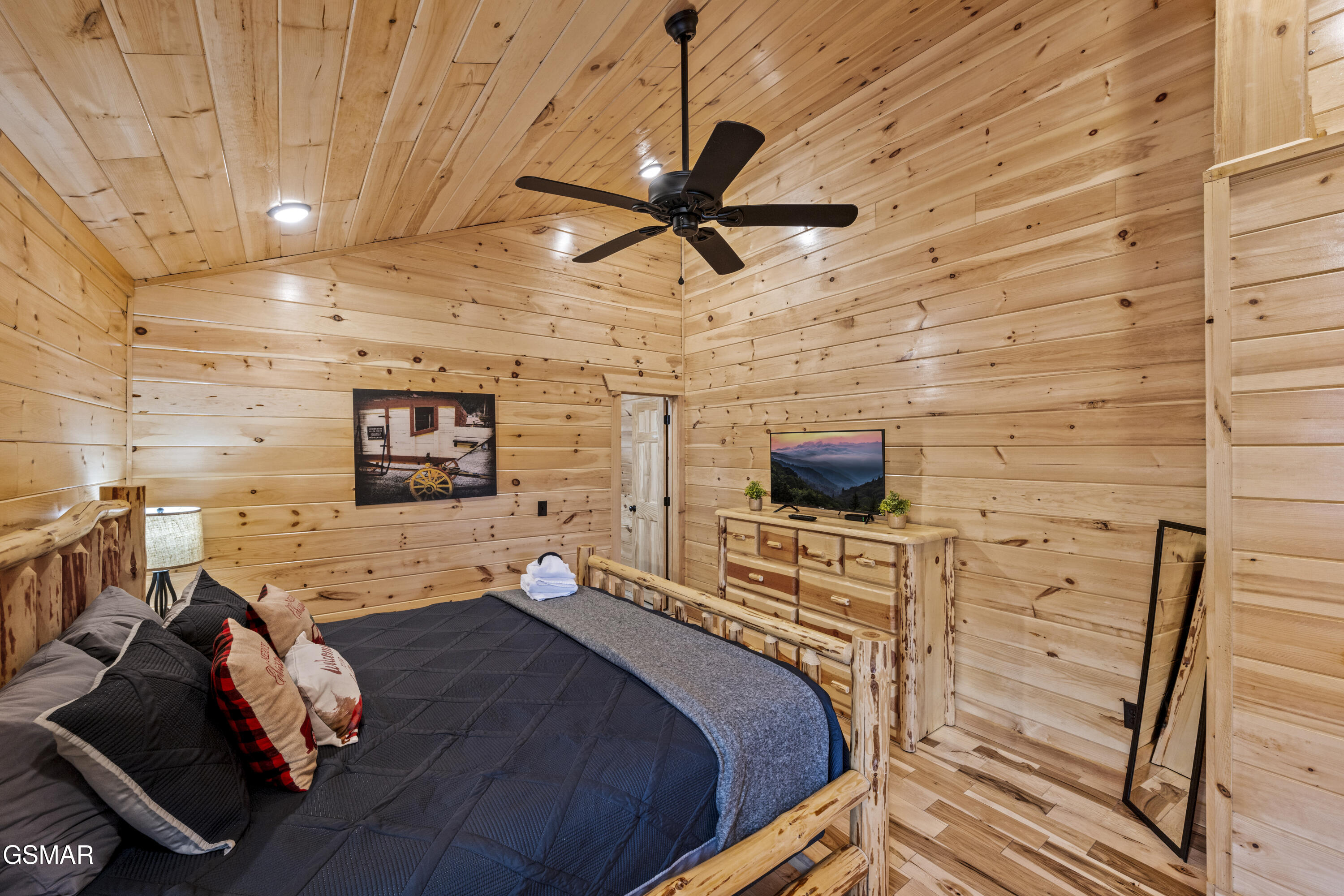 244 Forrest Loop Way Gatlinburg TN 37738