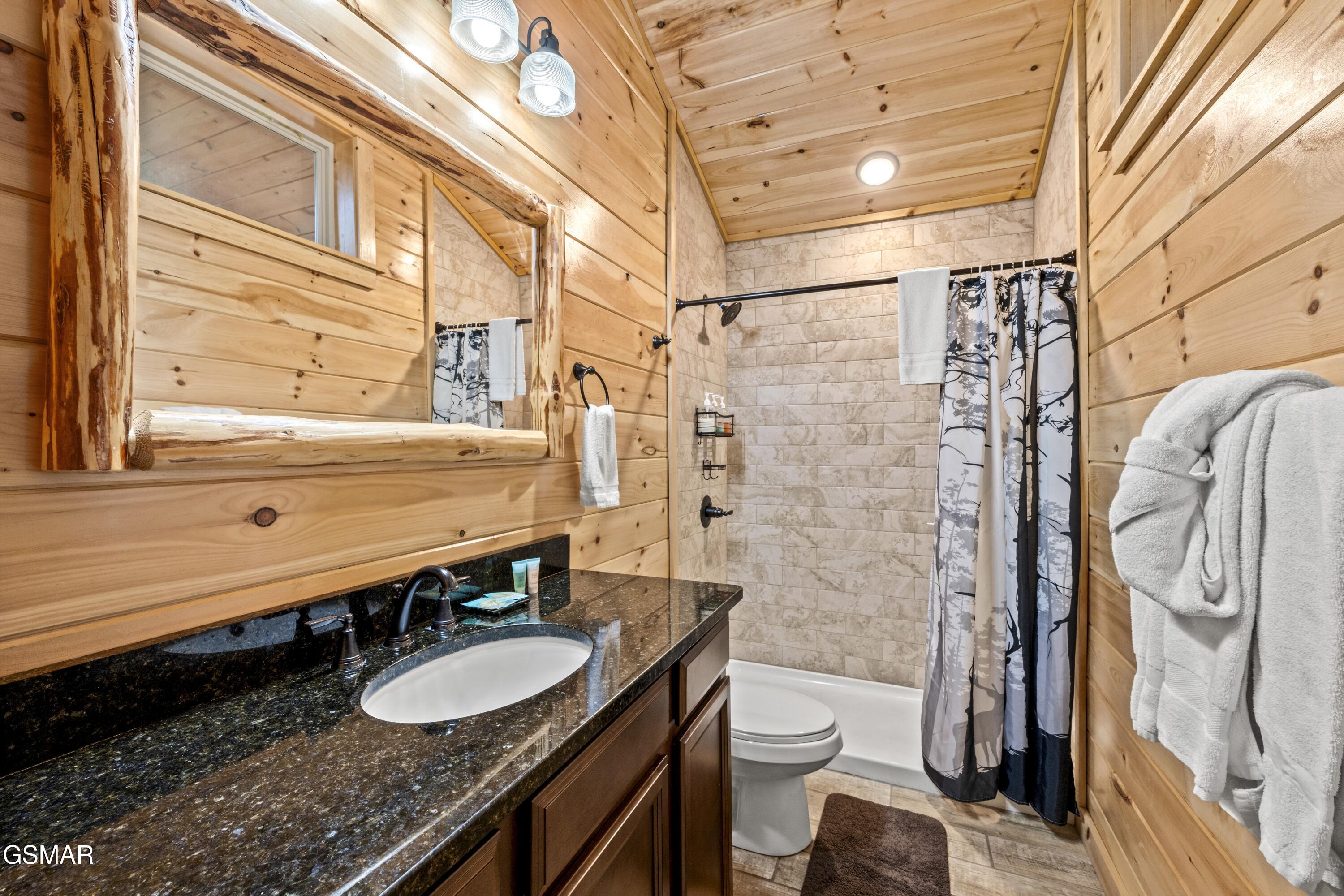 244 Forrest Loop Way Gatlinburg TN 37738