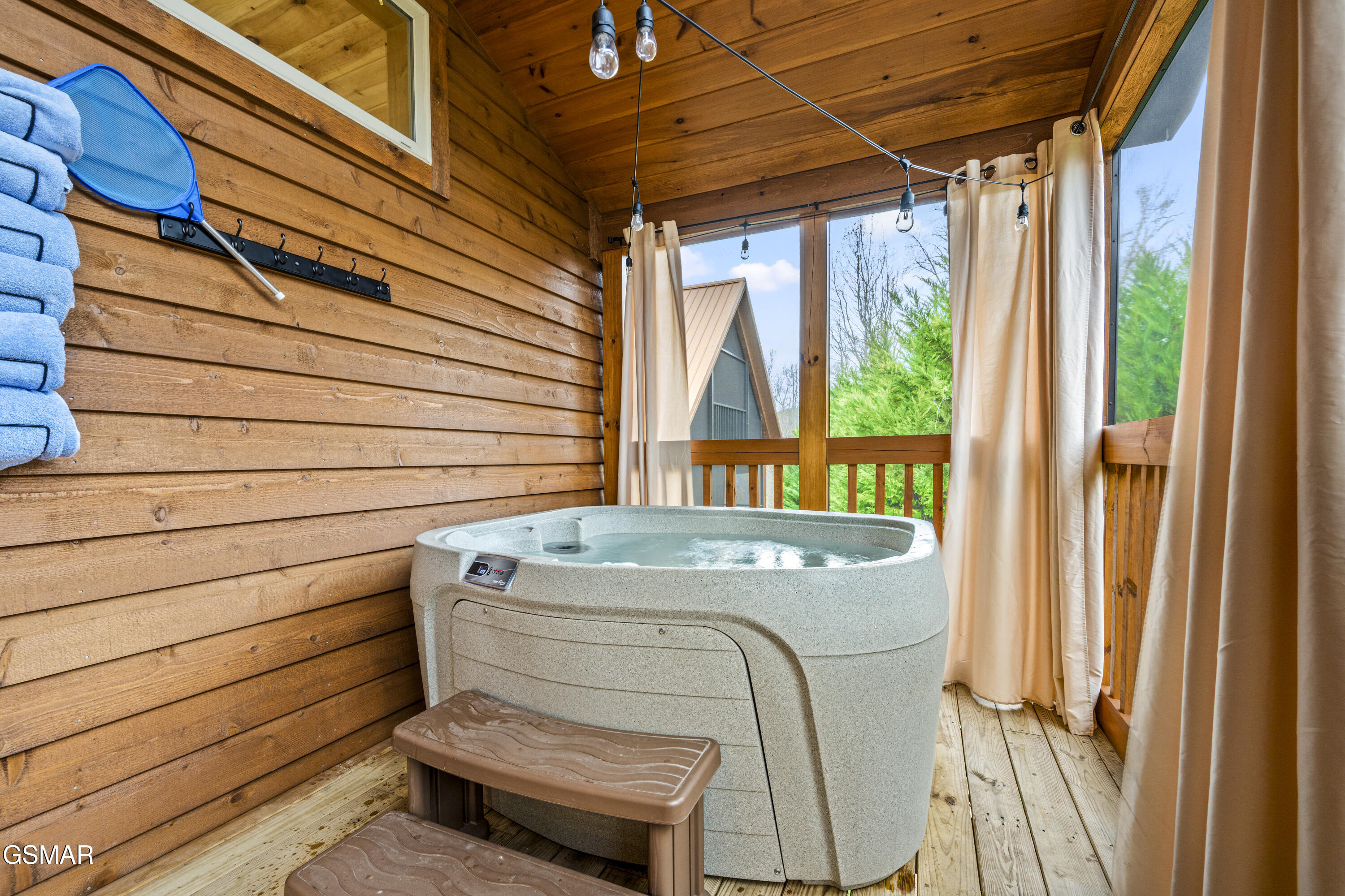 244 Forrest Loop Way Gatlinburg TN 37738