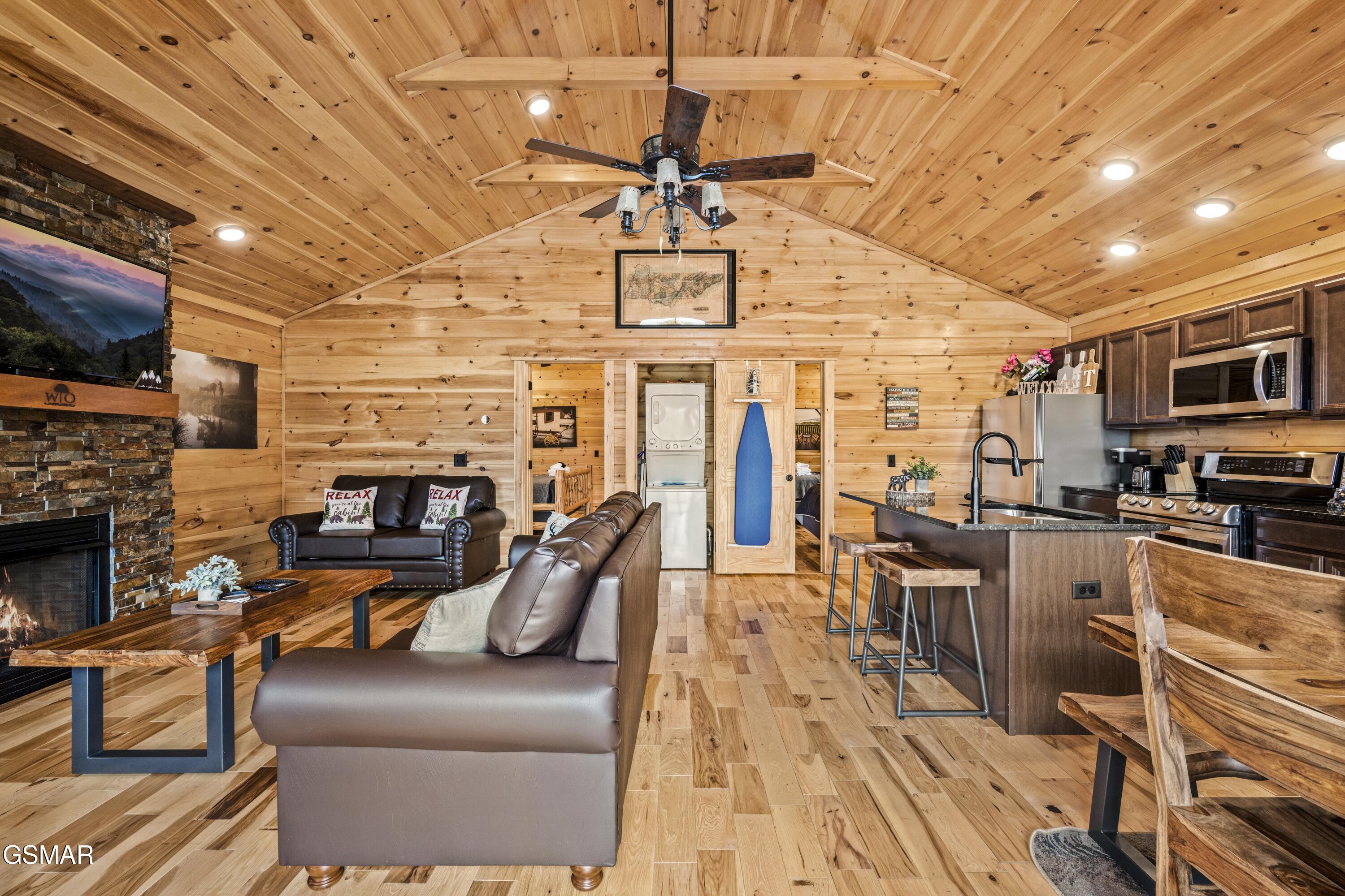 244 Forrest Loop Way Gatlinburg TN 37738