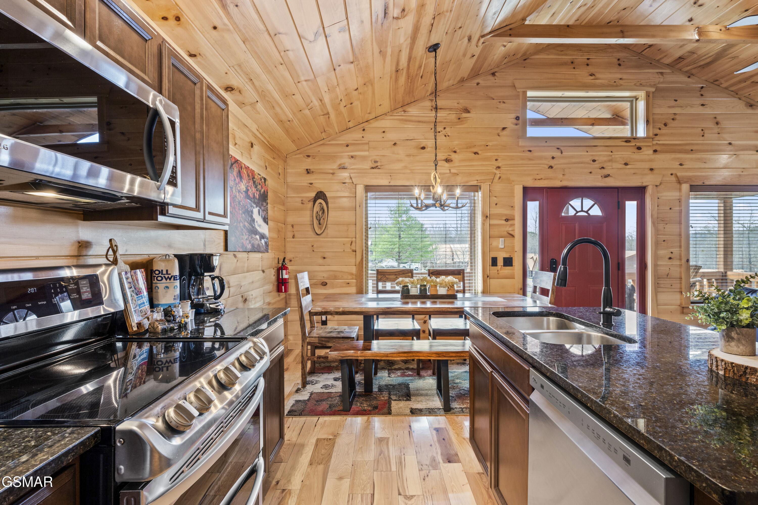 244 Forrest Loop Way Gatlinburg TN 37738