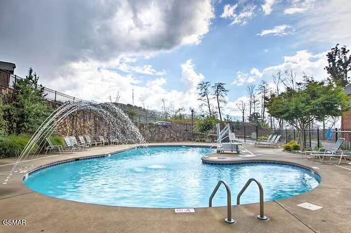 656 Park Vista Way Gatlinburg TN 37738
