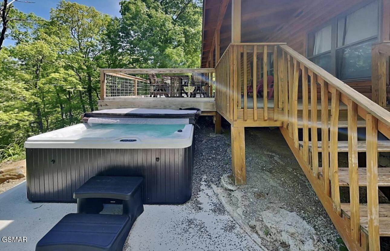 2145 Stillhouse Road Dandridge TN 37725
