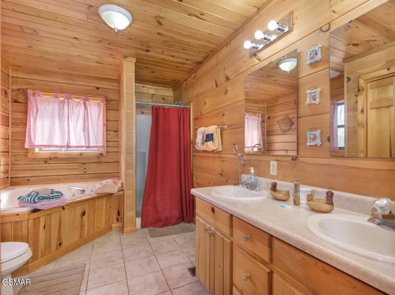 2145 Stillhouse Road Dandridge TN 37725