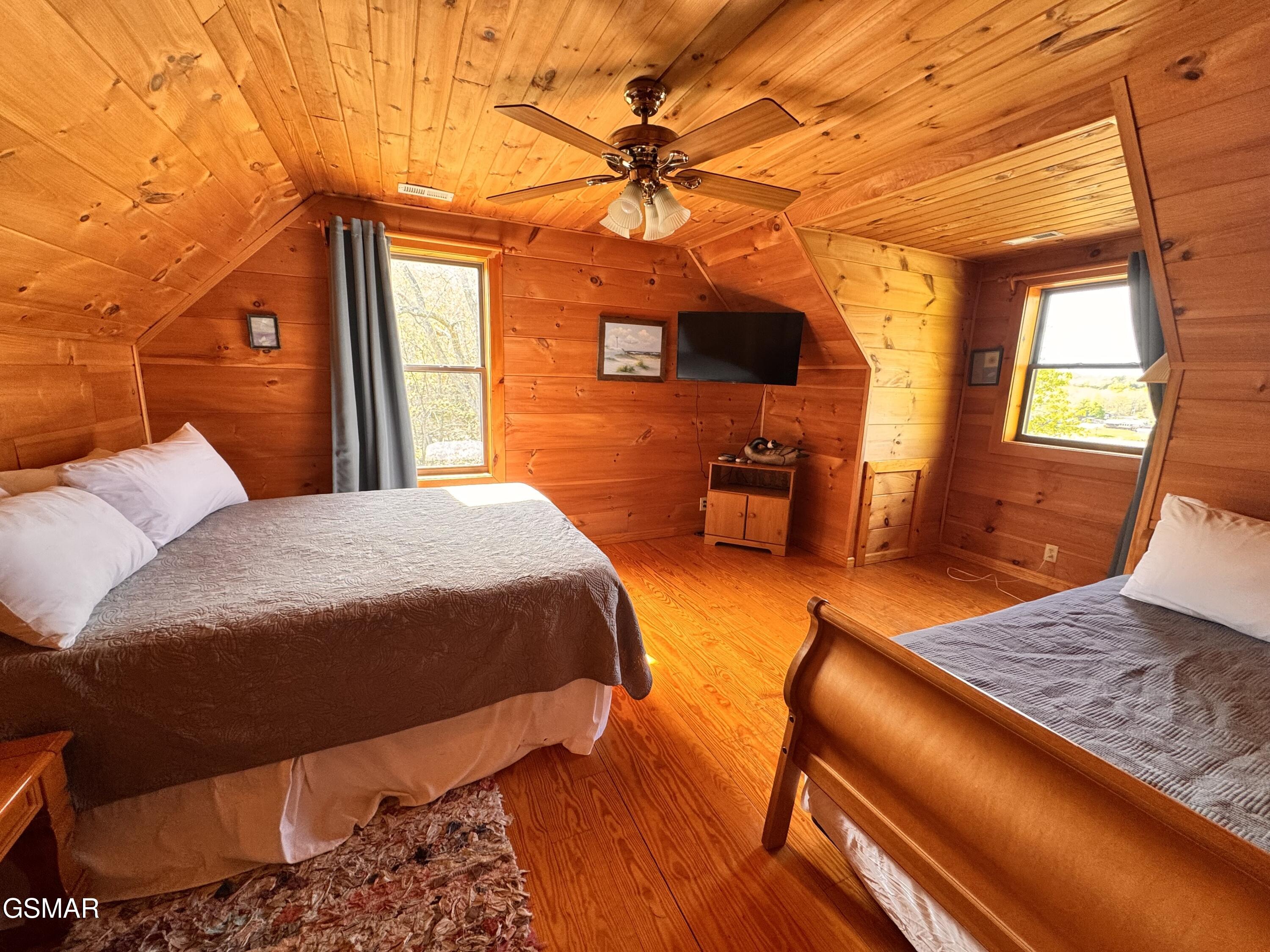 2145 Stillhouse Road Dandridge TN 37725