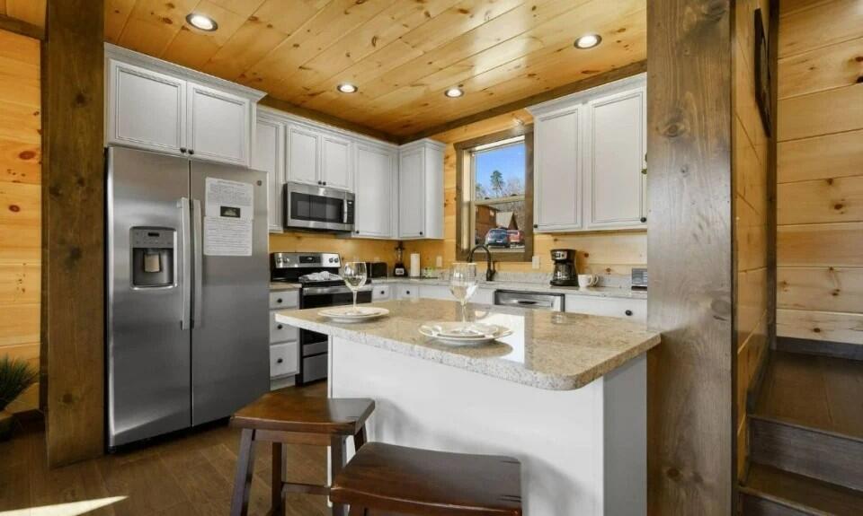 4521 Shangrila Way Sevierville TN 37876