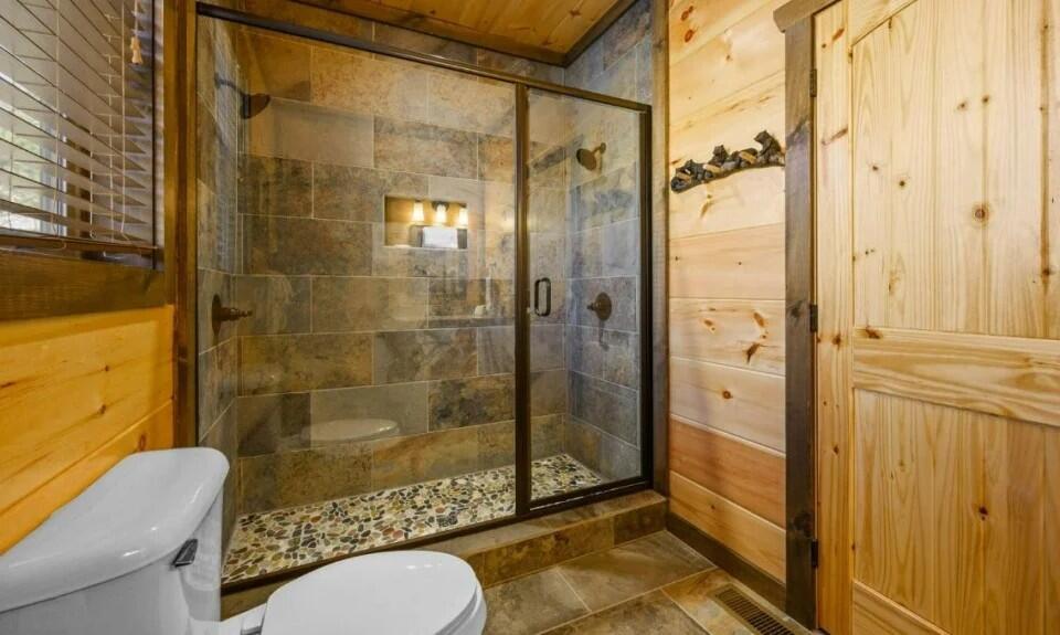 4521 Shangrila Way Sevierville TN 37876