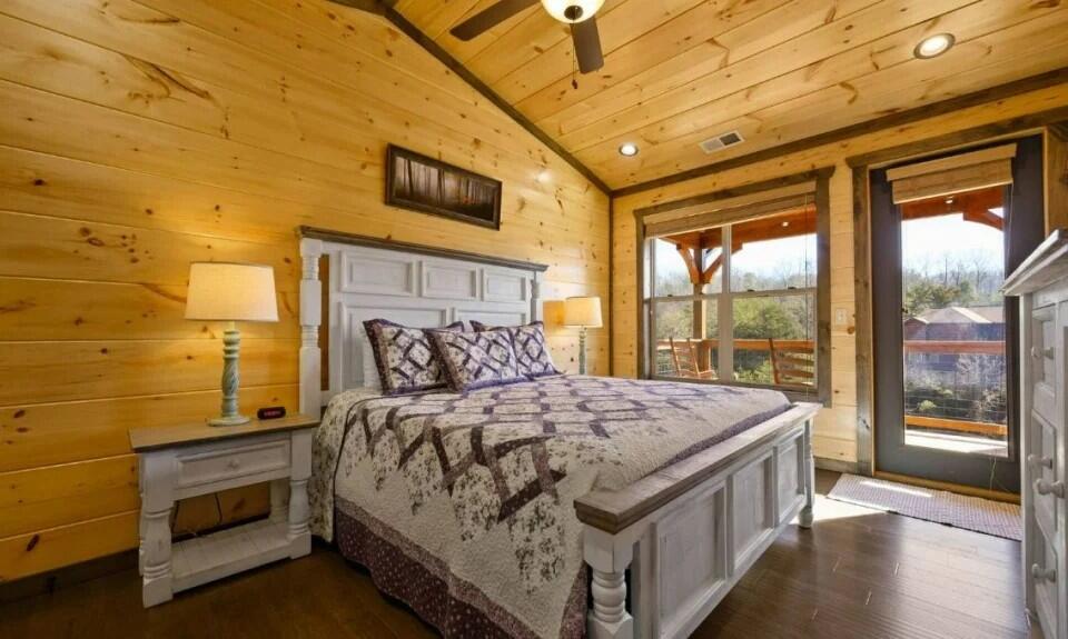 4521 Shangrila Way Sevierville TN 37876