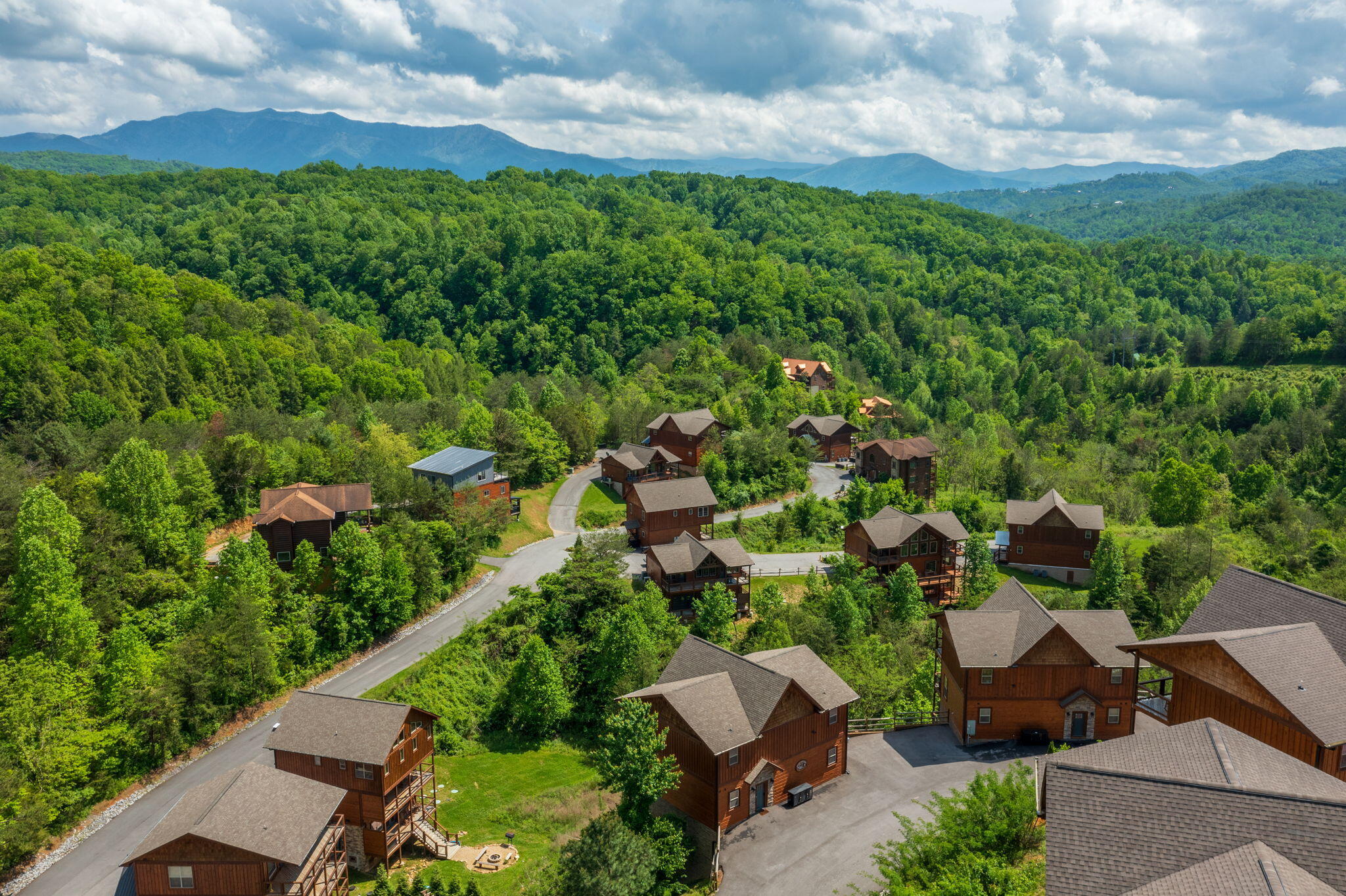 4521 Shangrila Way Sevierville TN 37876