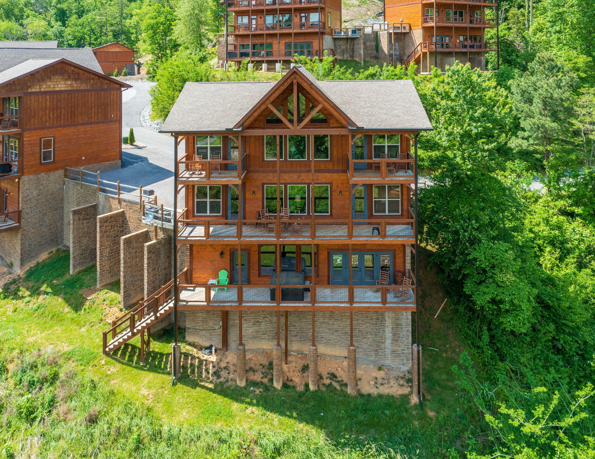 4521 Shangrila Way Sevierville TN 37876