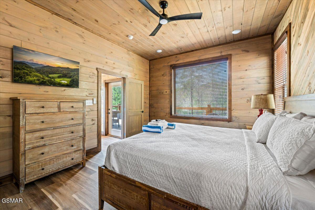 2009 Smoky Cove Road Sevierville TN 37876