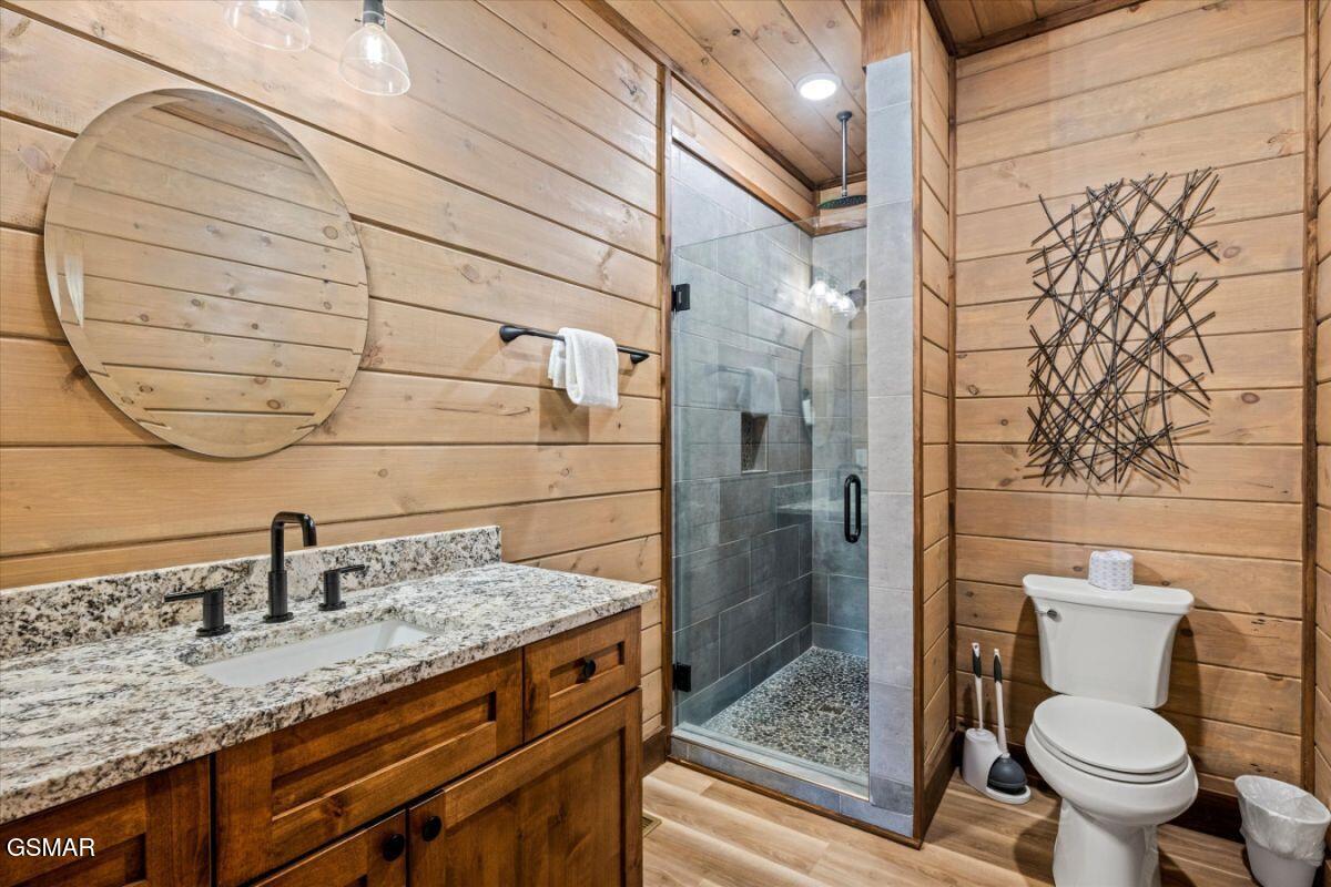 2009 Smoky Cove Road Sevierville TN 37876
