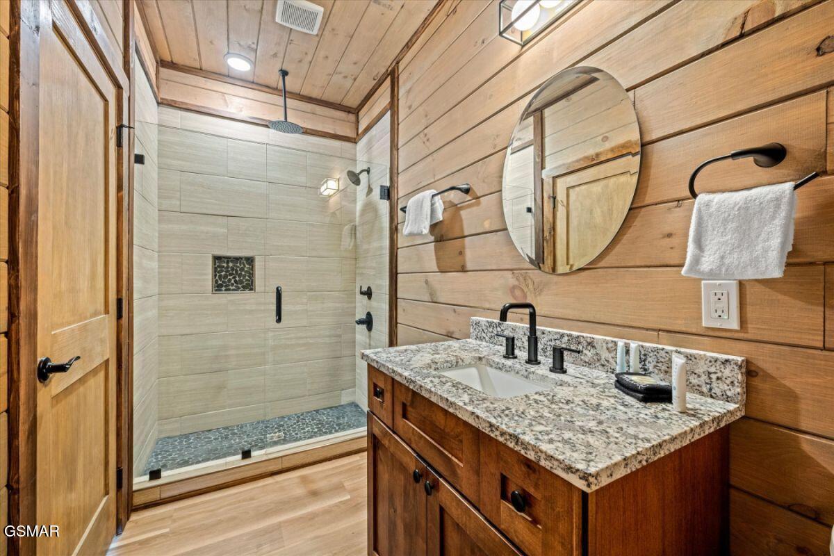 2009 Smoky Cove Road Sevierville TN 37876