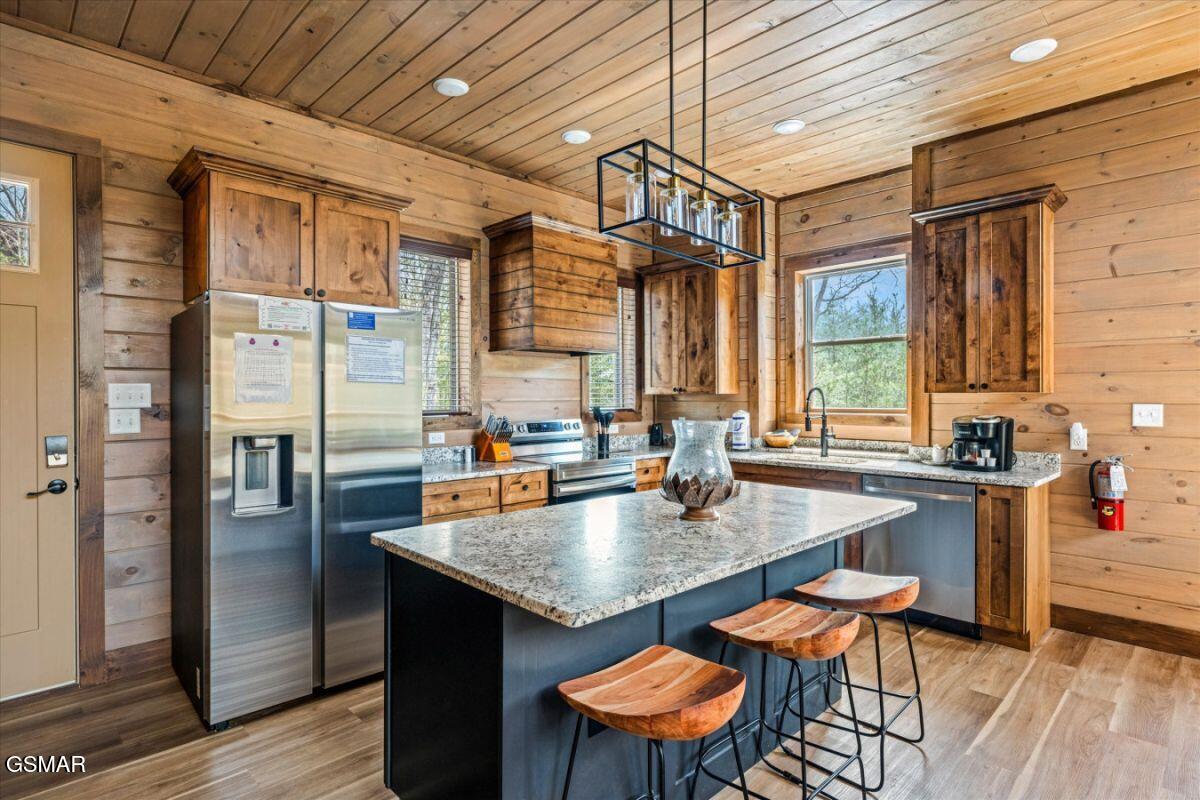 2009 Smoky Cove Road Sevierville TN 37876