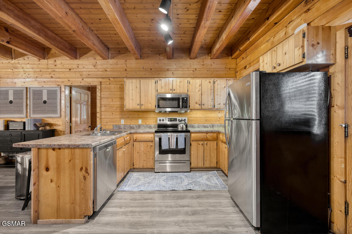 307 Caney Creek Road Pigeon Forge TN 37863