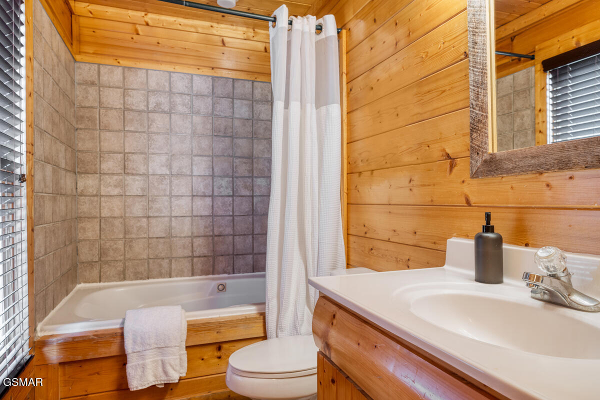 307 Caney Creek Road Pigeon Forge TN 37863