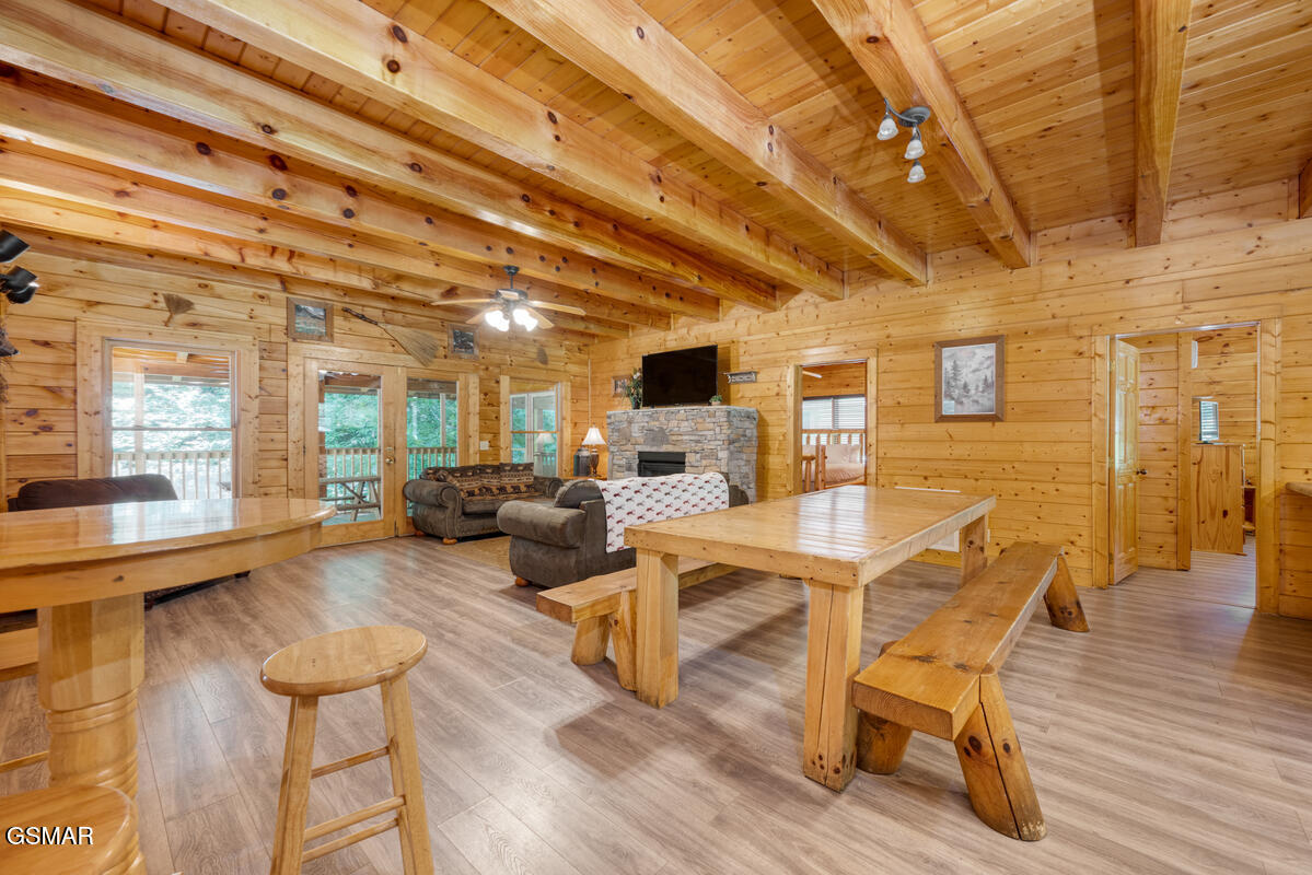 307 Caney Creek Road Pigeon Forge TN 37863