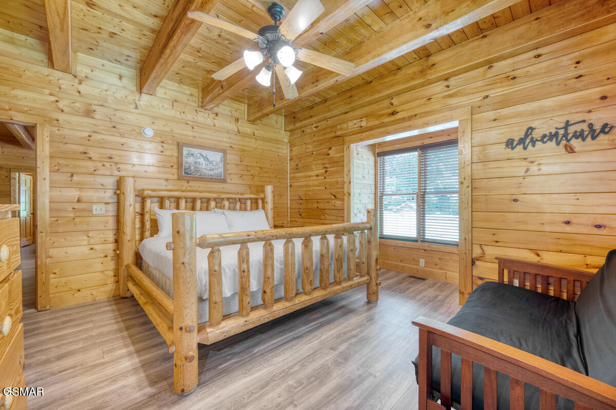 307 Caney Creek Road Pigeon Forge TN 37863