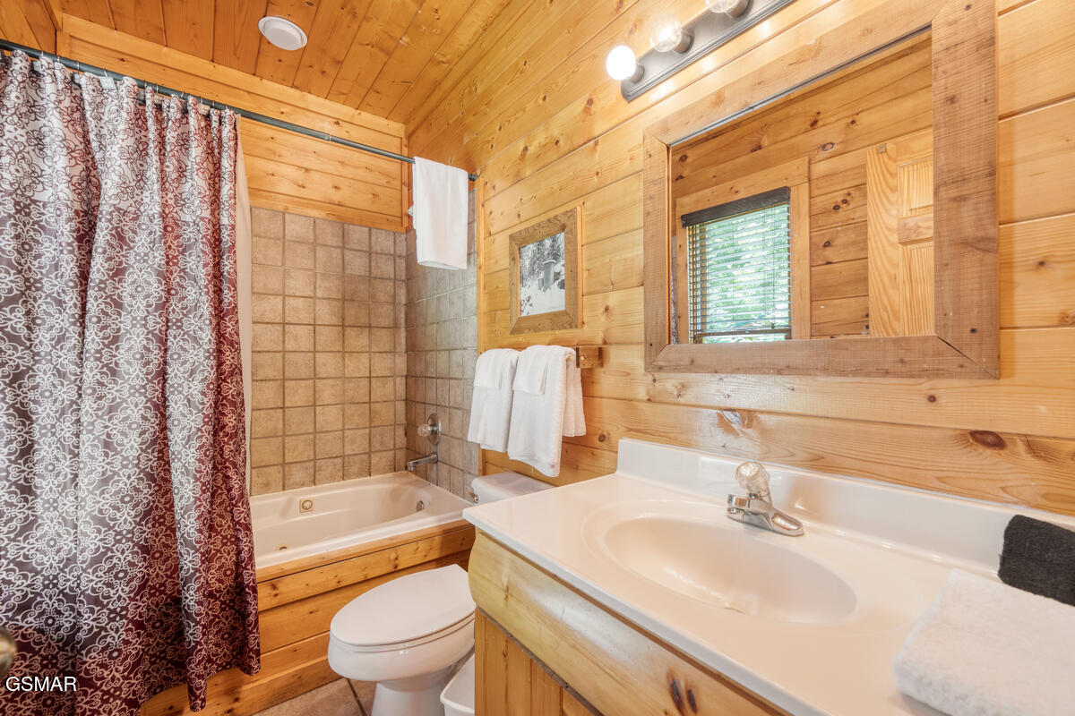 307 Caney Creek Road Pigeon Forge TN 37863