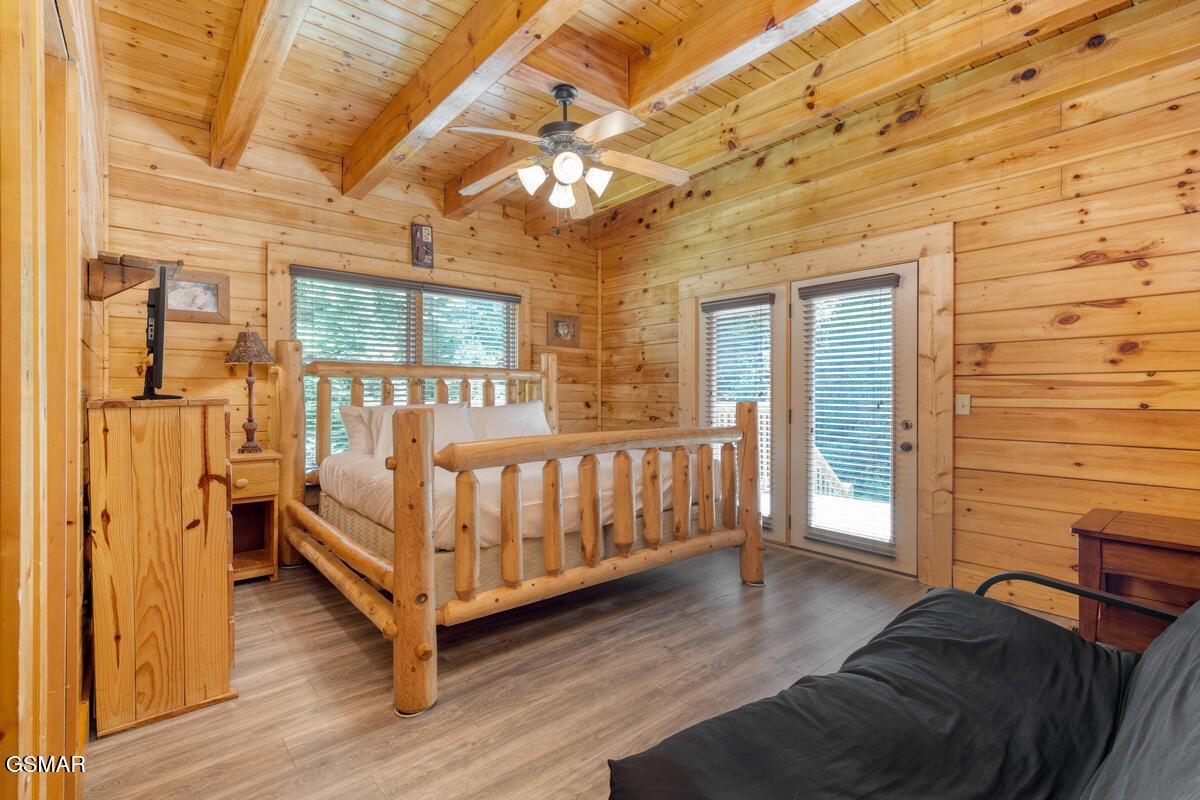 307 Caney Creek Road Pigeon Forge TN 37863