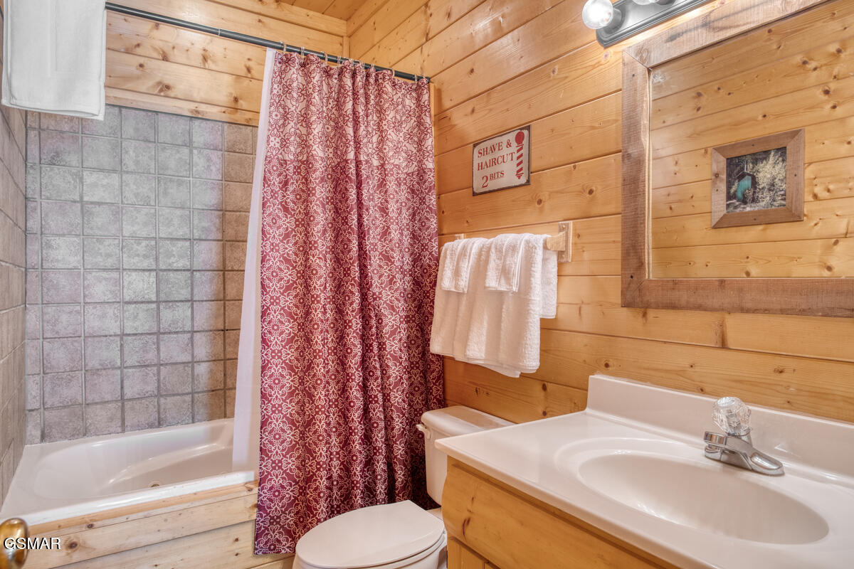 307 Caney Creek Road Pigeon Forge TN 37863