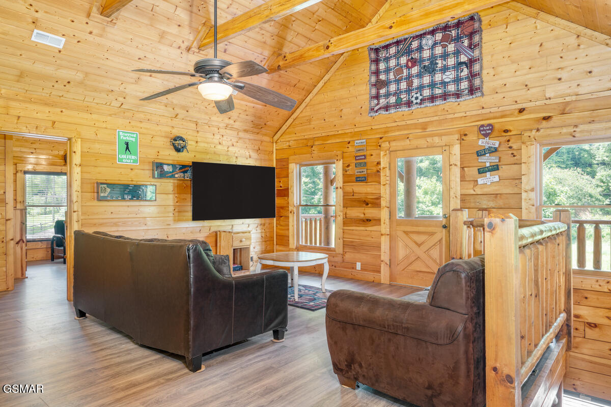 307 Caney Creek Road Pigeon Forge TN 37863