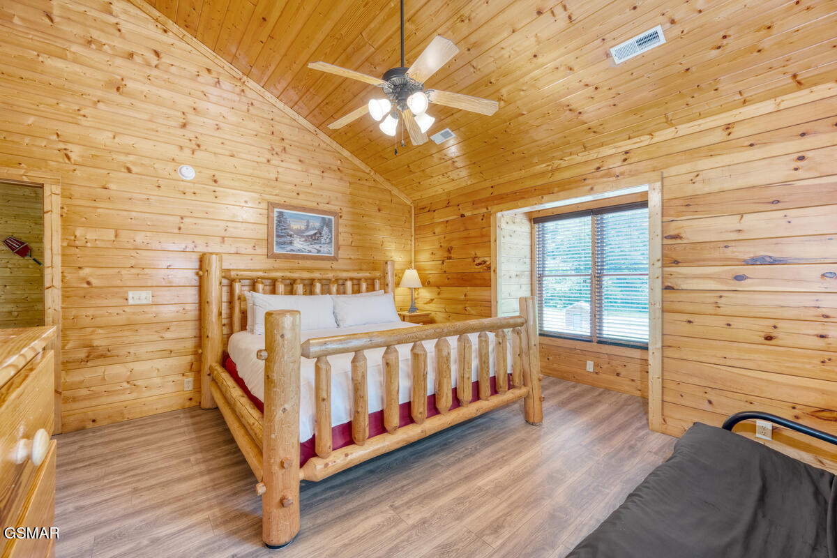 307 Caney Creek Road Pigeon Forge TN 37863