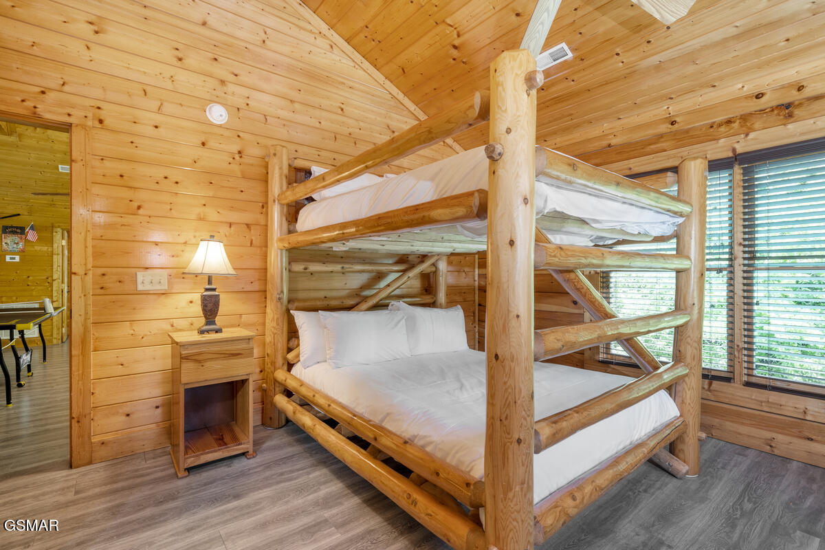 307 Caney Creek Road Pigeon Forge TN 37863