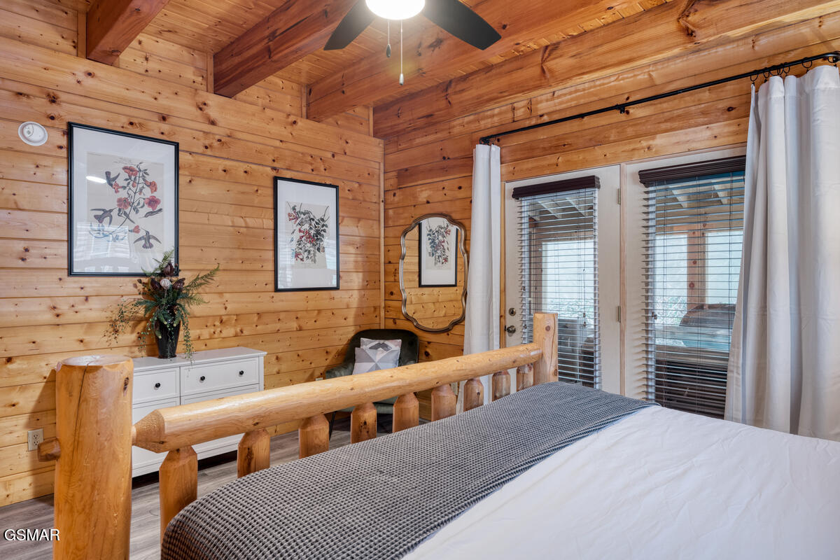 307 Caney Creek Road Pigeon Forge TN 37863