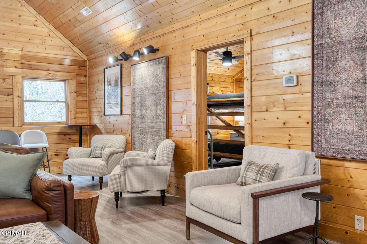 307 Caney Creek Road Pigeon Forge TN 37863