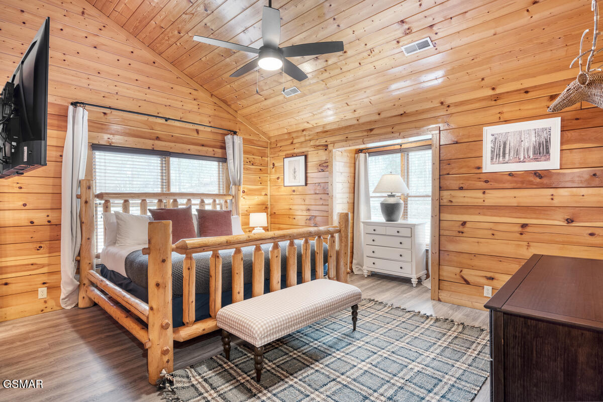 307 Caney Creek Road Pigeon Forge TN 37863