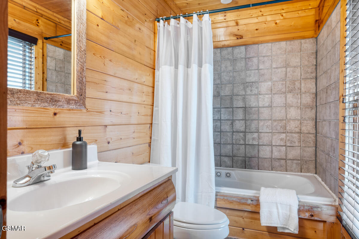 307 Caney Creek Road Pigeon Forge TN 37863