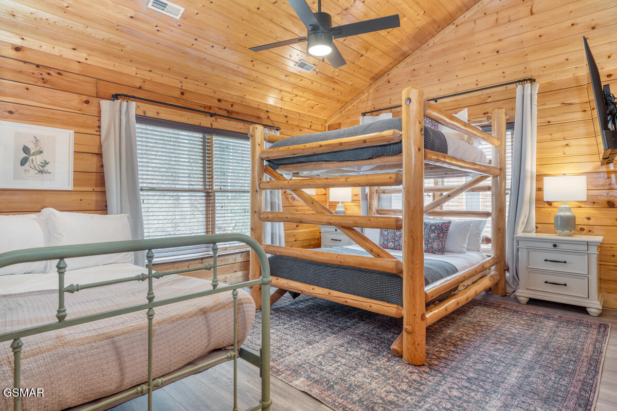 307 Caney Creek Road Pigeon Forge TN 37863