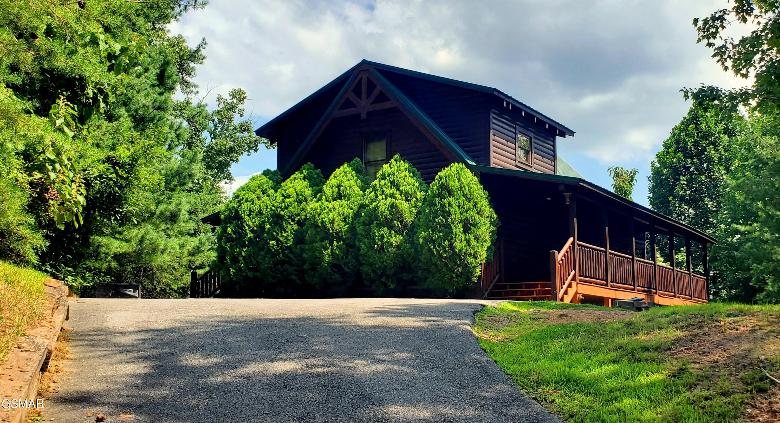 2705 Sawmill Branch Drive Sevierville TN 37862