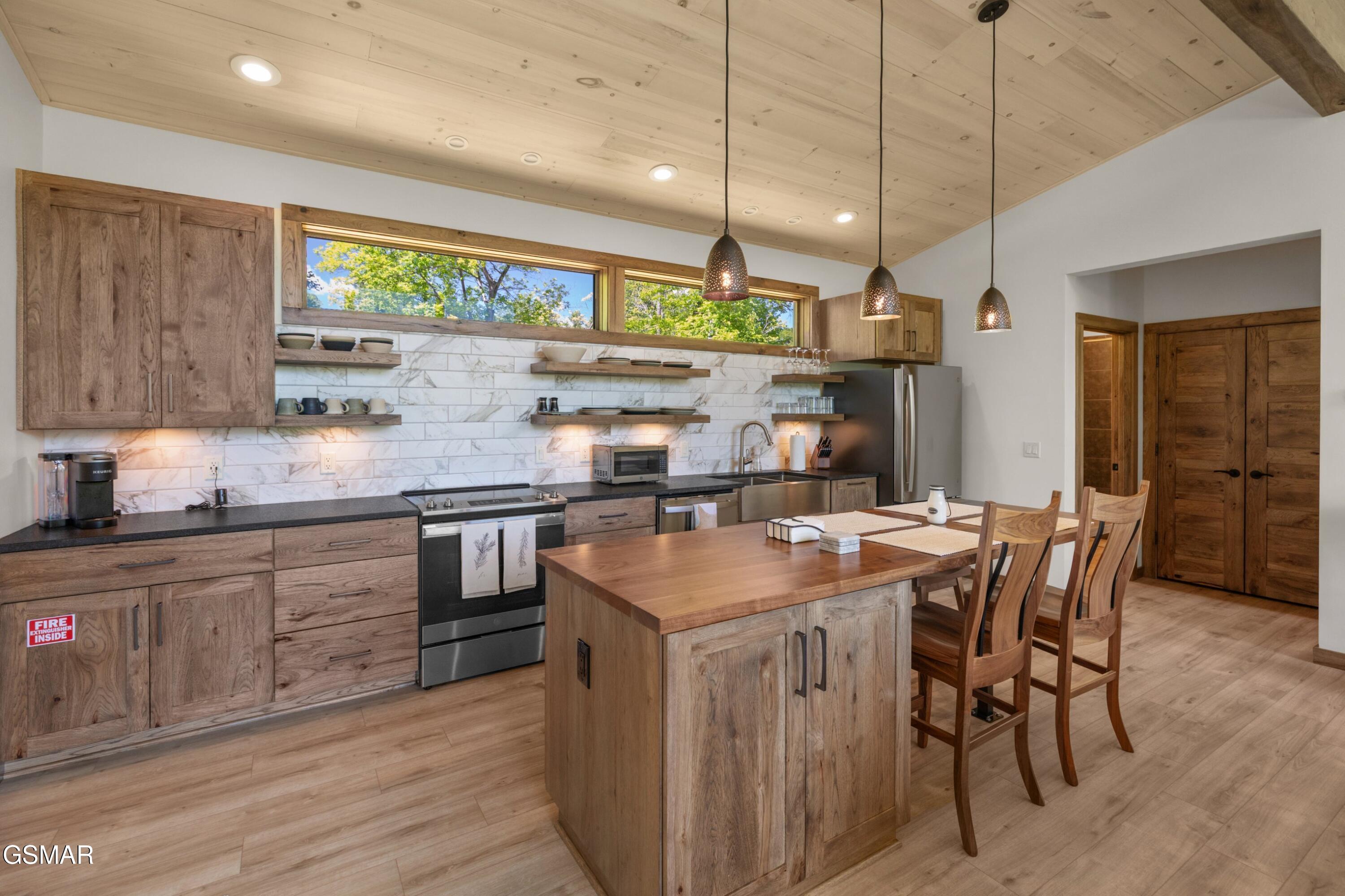 923 Smoky Court Gatlinburg TN 37738