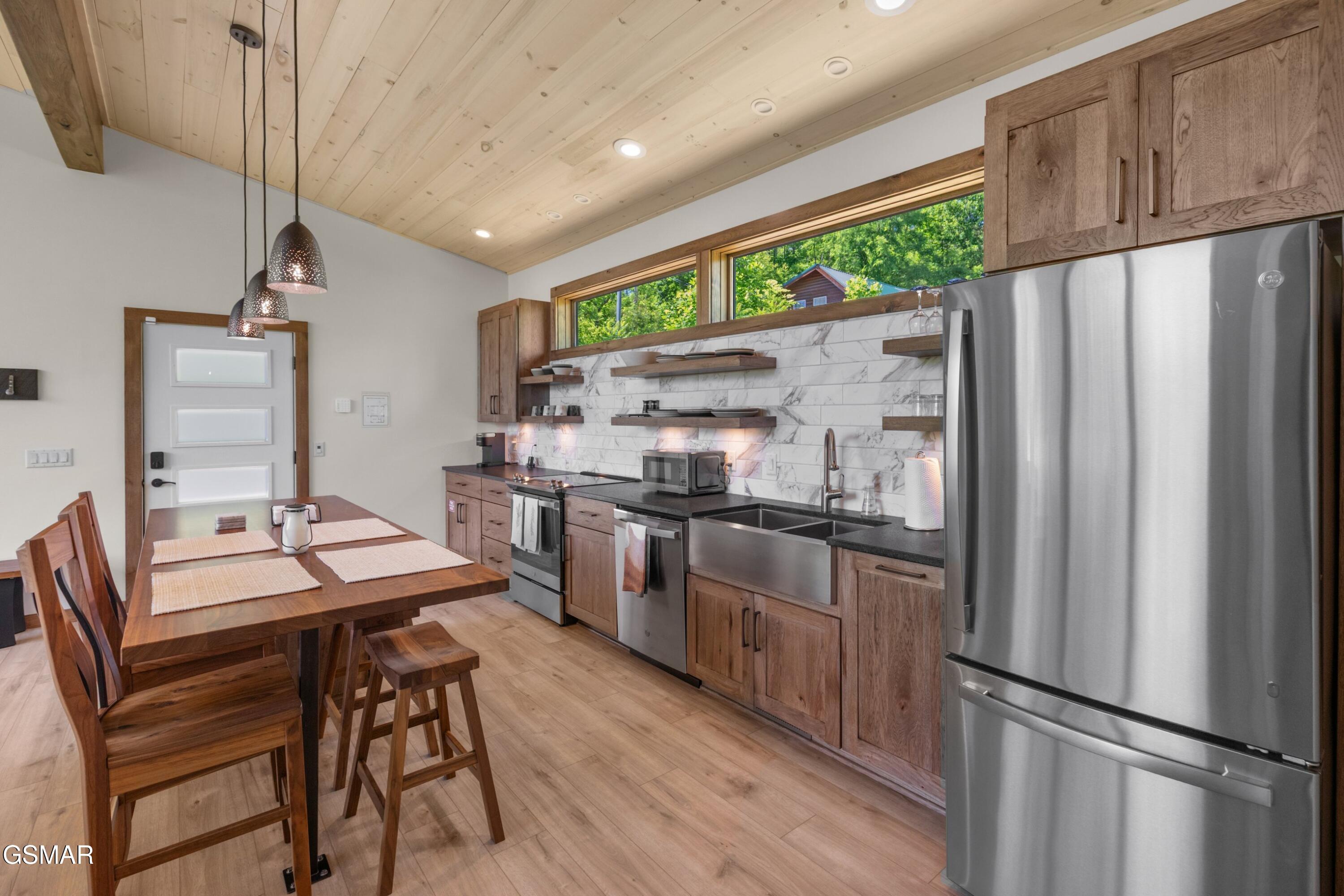 923 Smoky Court Gatlinburg TN 37738