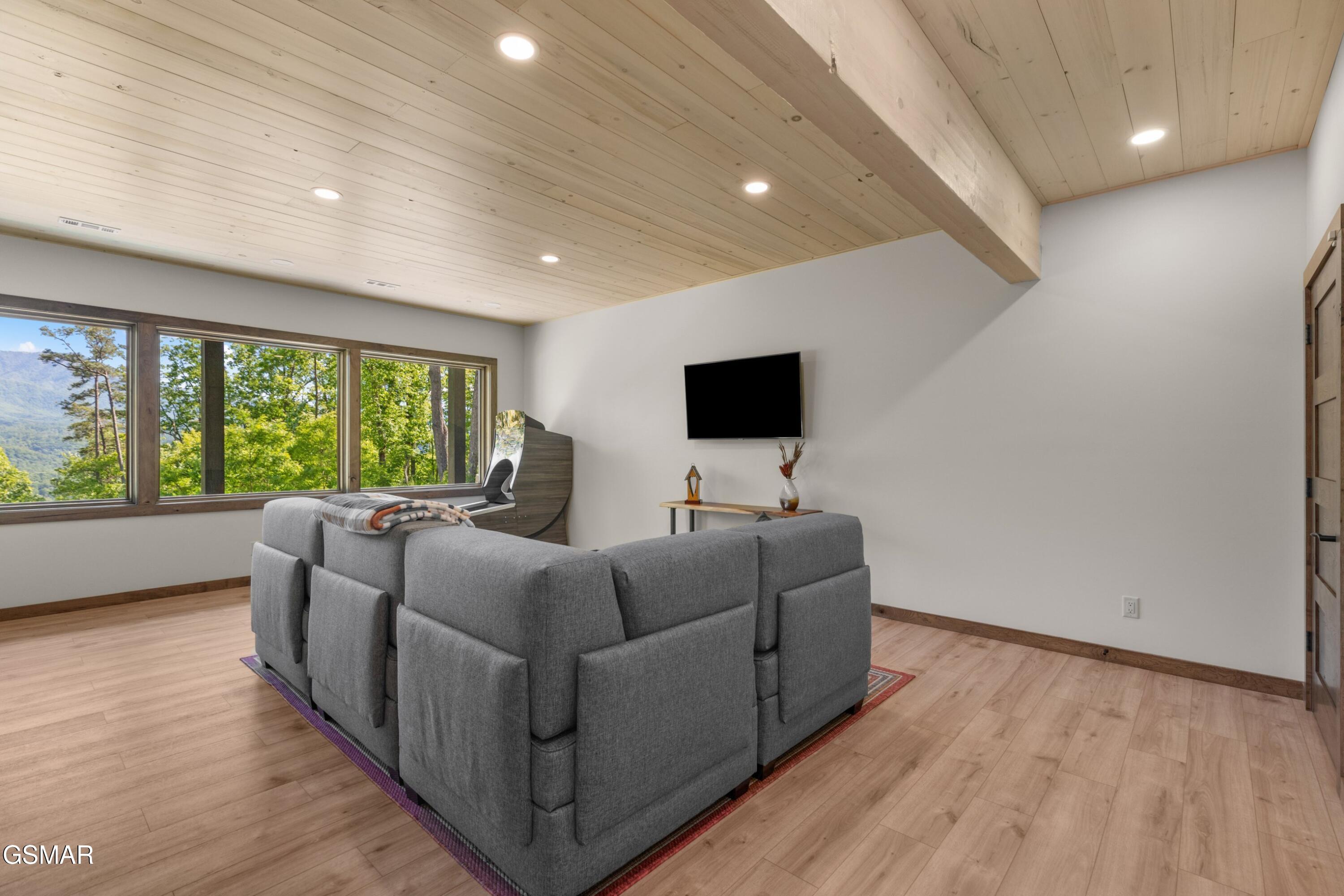 923 Smoky Court Gatlinburg TN 37738