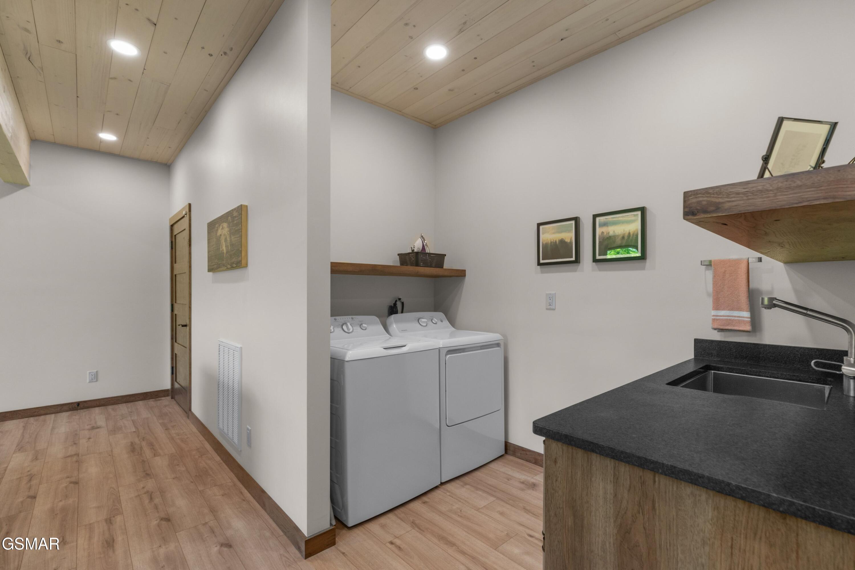 923 Smoky Court Gatlinburg TN 37738