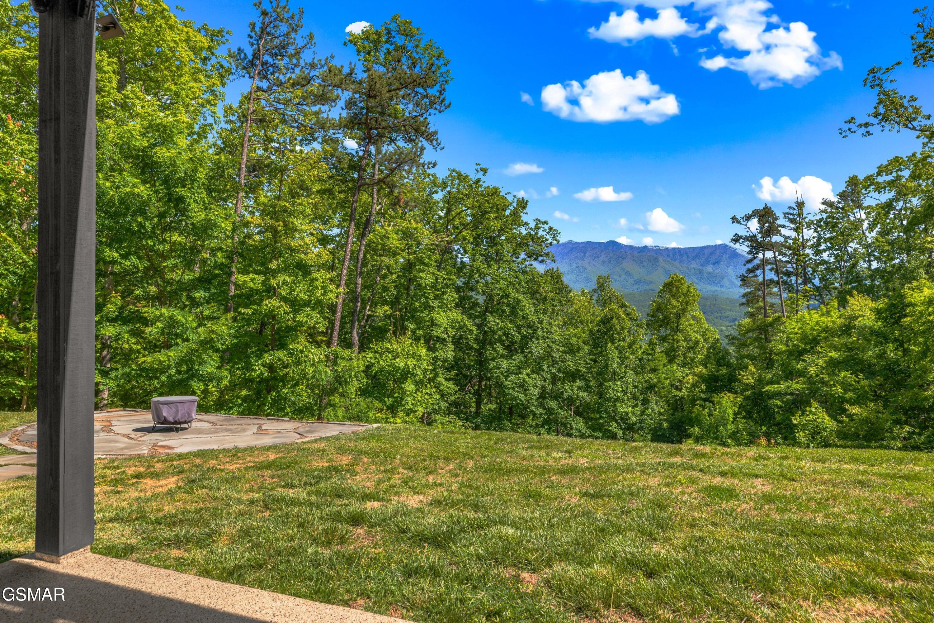 923 Smoky Court Gatlinburg TN 37738