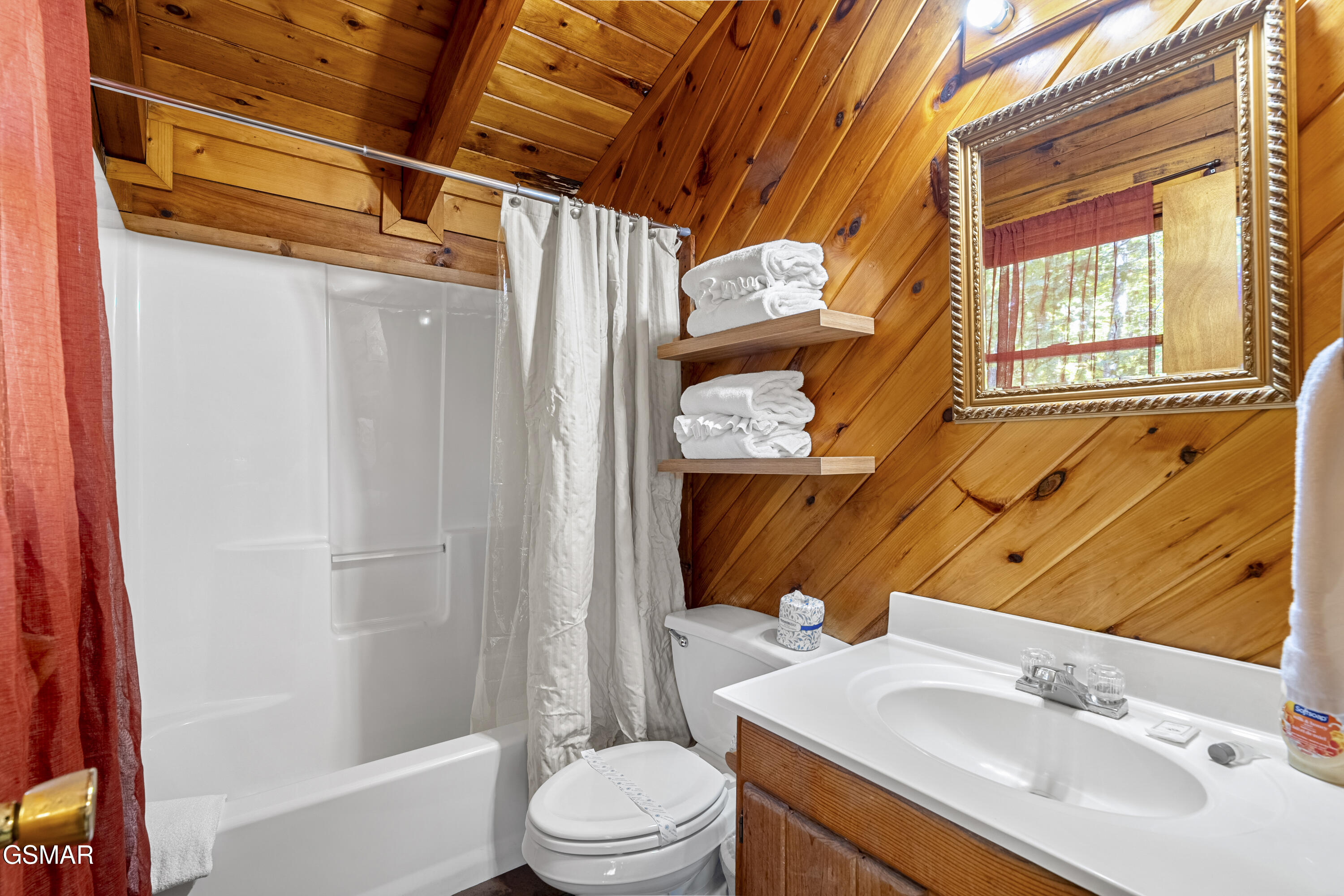 1745 Red Bone Way Sevierville TN 37876