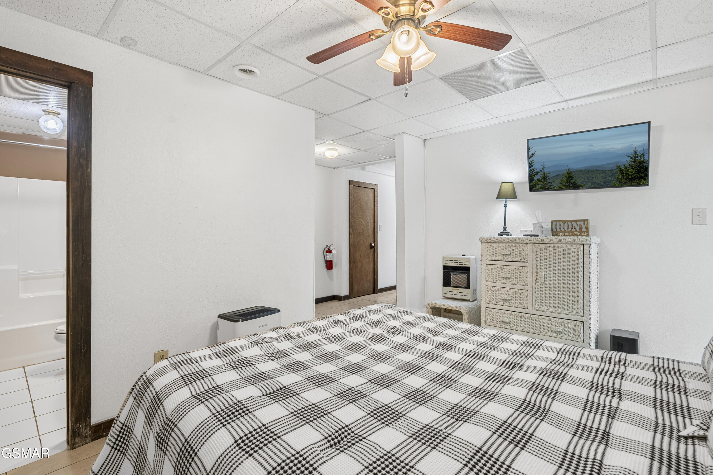 1745 Red Bone Way Sevierville TN 37876