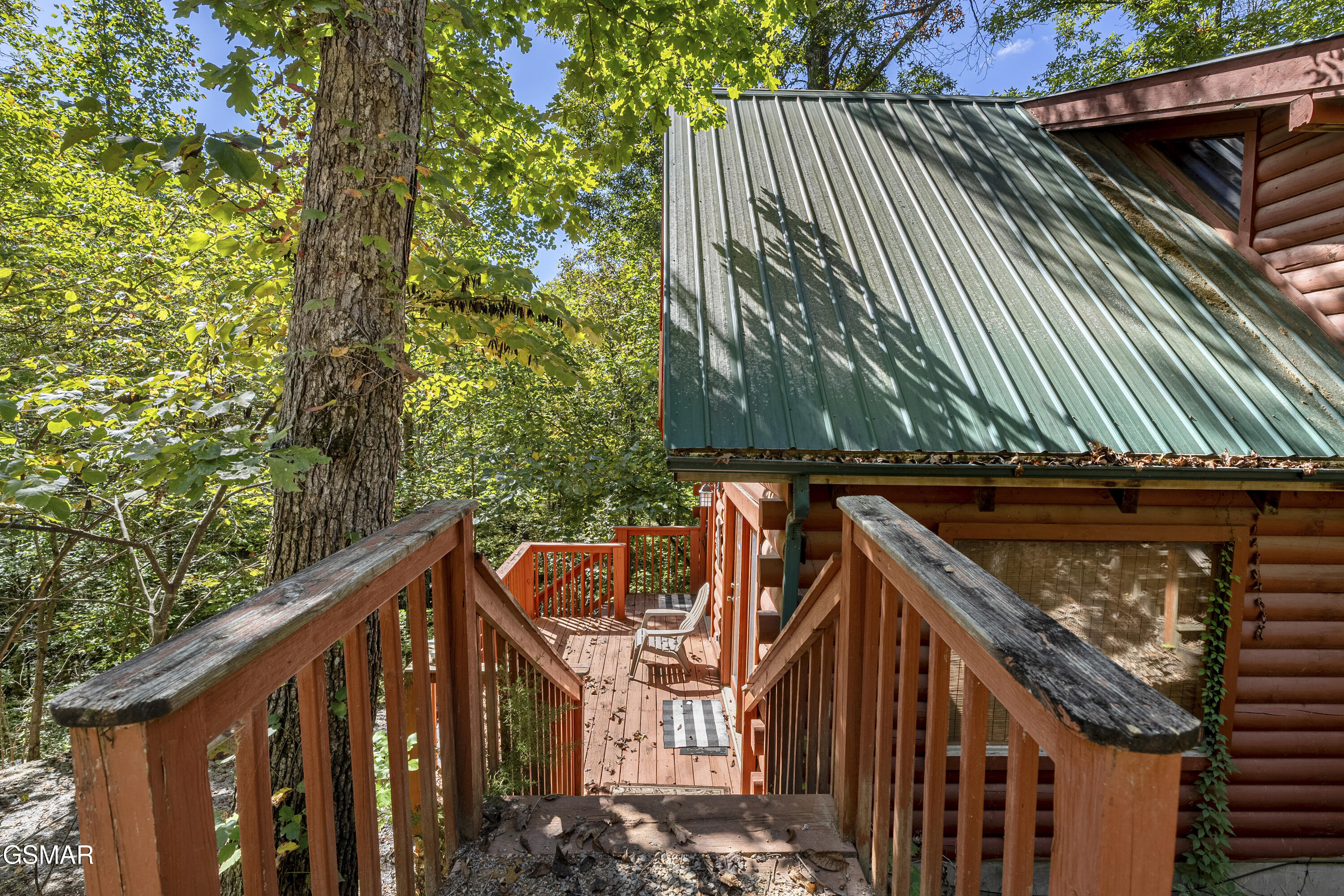 1745 Red Bone Way Sevierville TN 37876