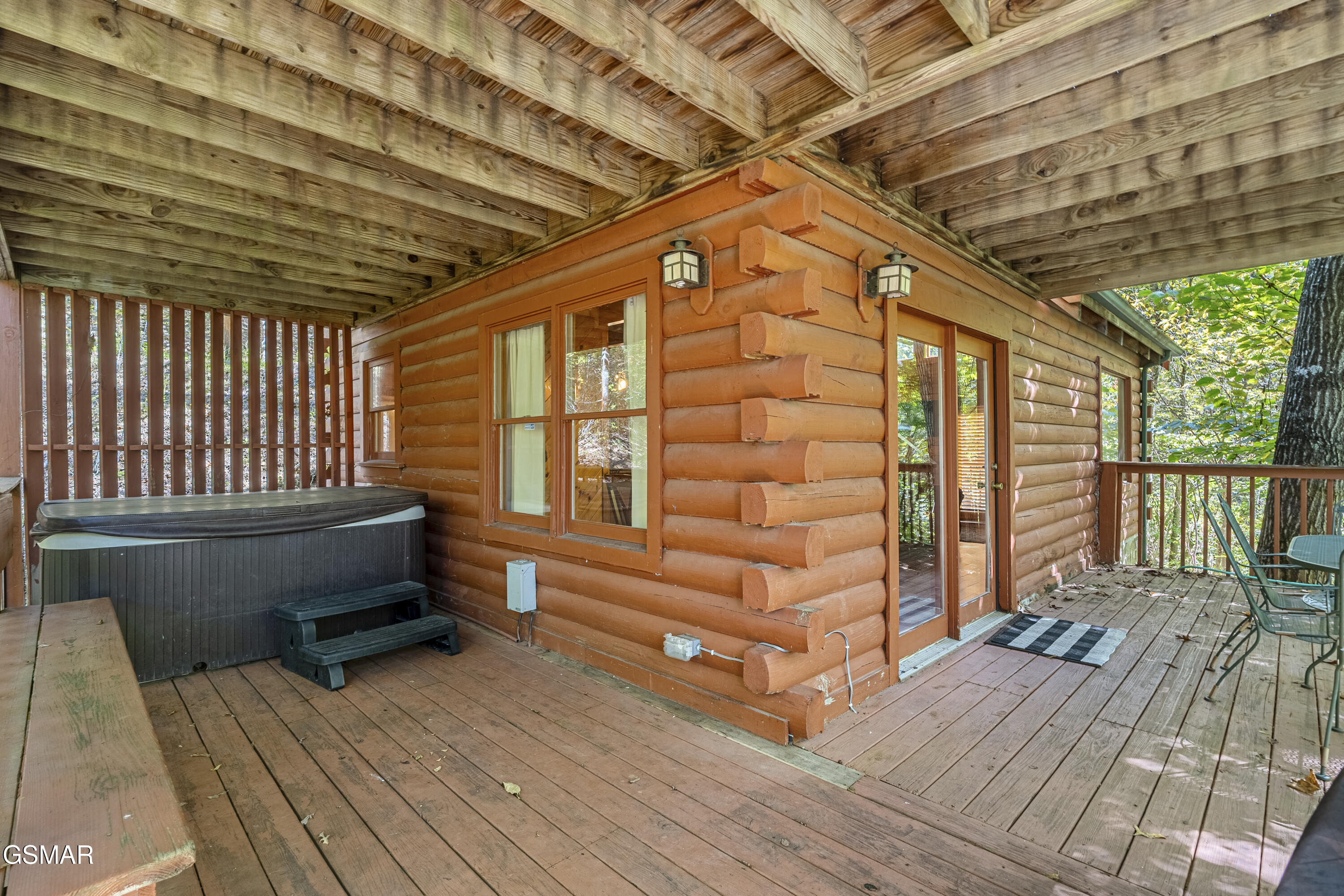 1745 Red Bone Way Sevierville TN 37876