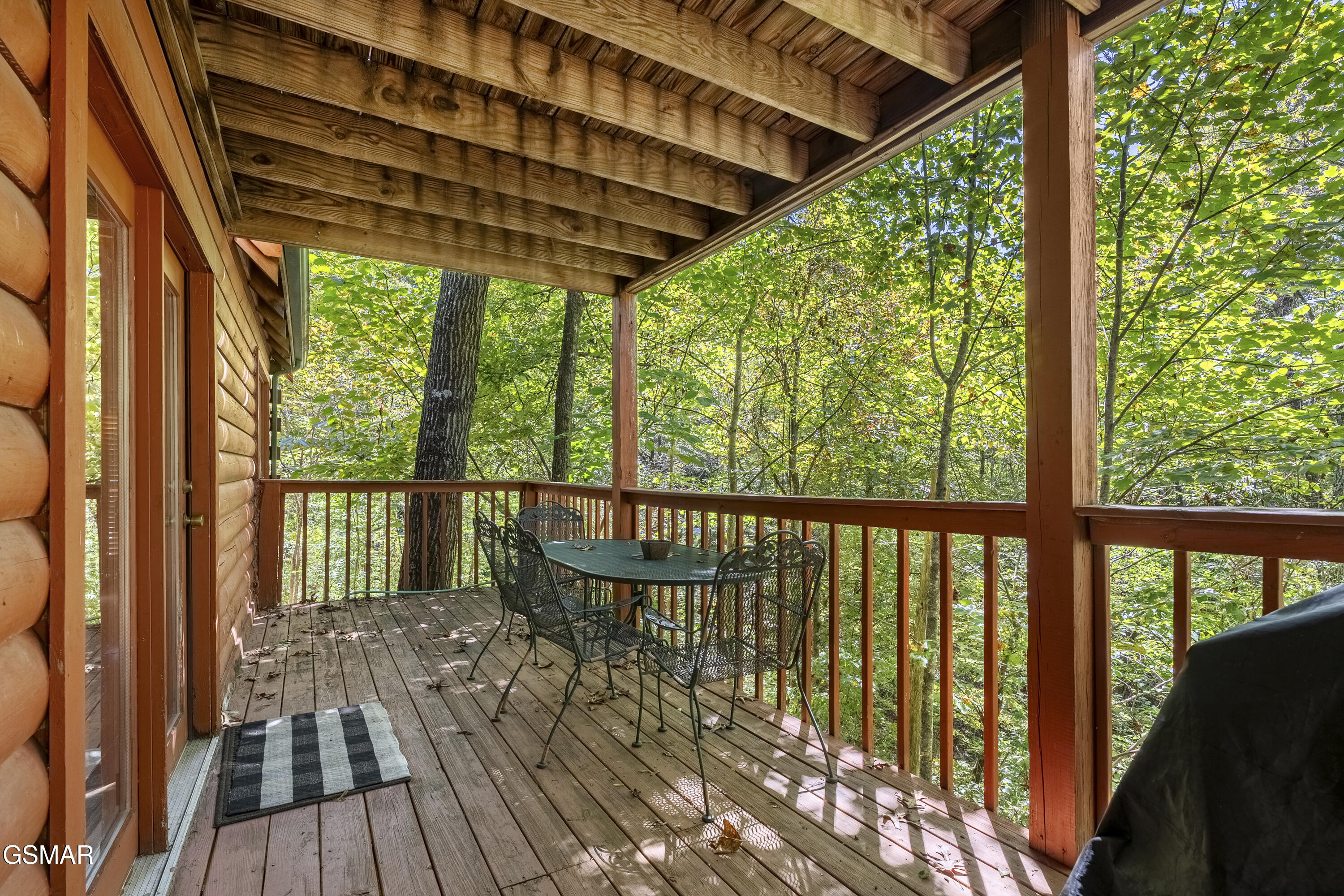 1745 Red Bone Way Sevierville TN 37876