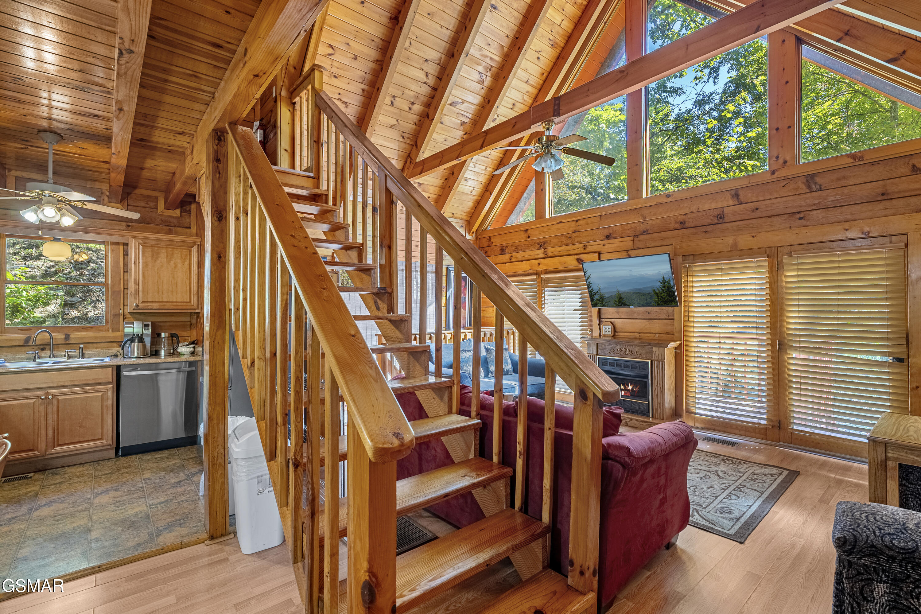 1745 Red Bone Way Sevierville TN 37876