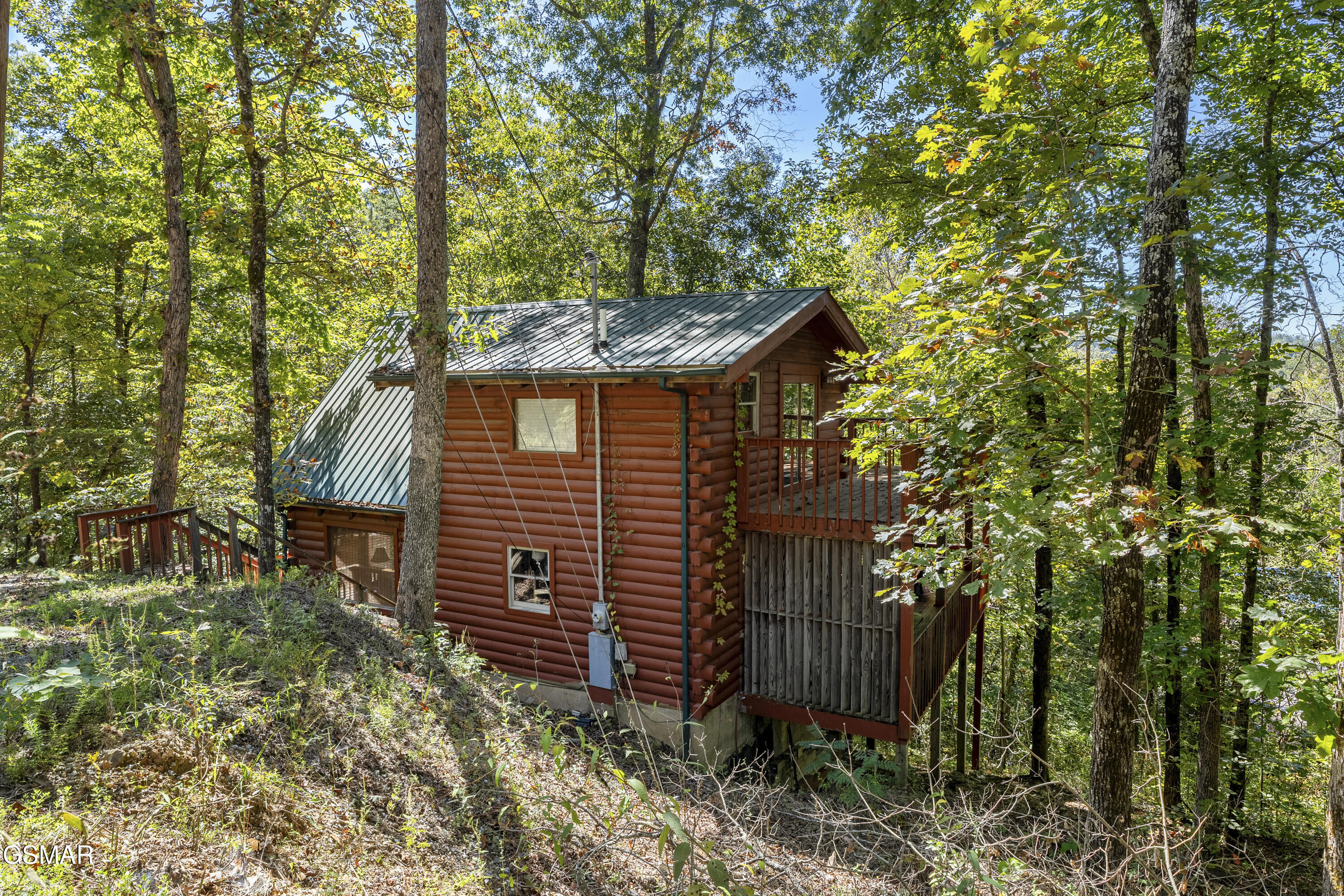 1745 Red Bone Way Sevierville TN 37876