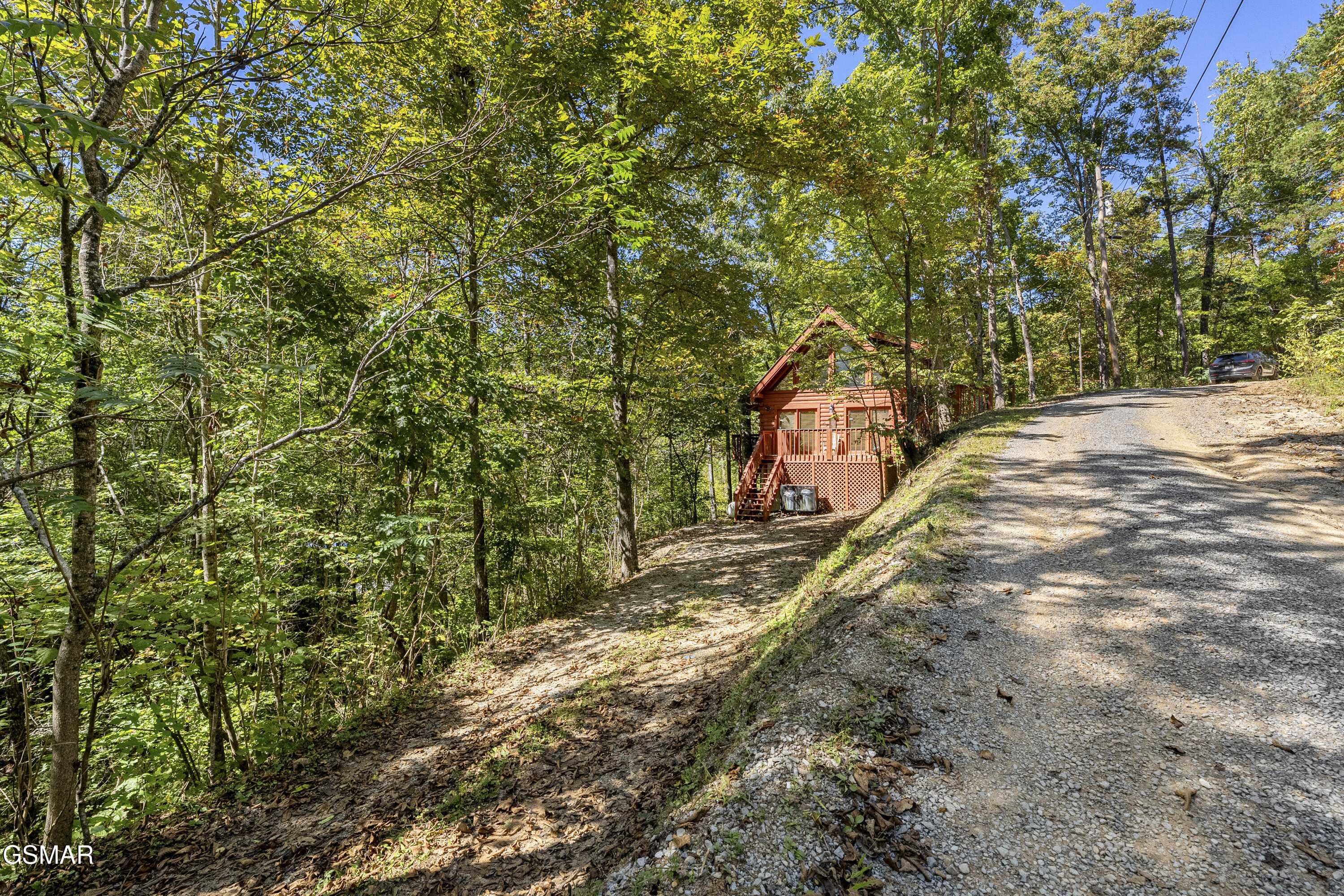 1745 Red Bone Way Sevierville TN 37876