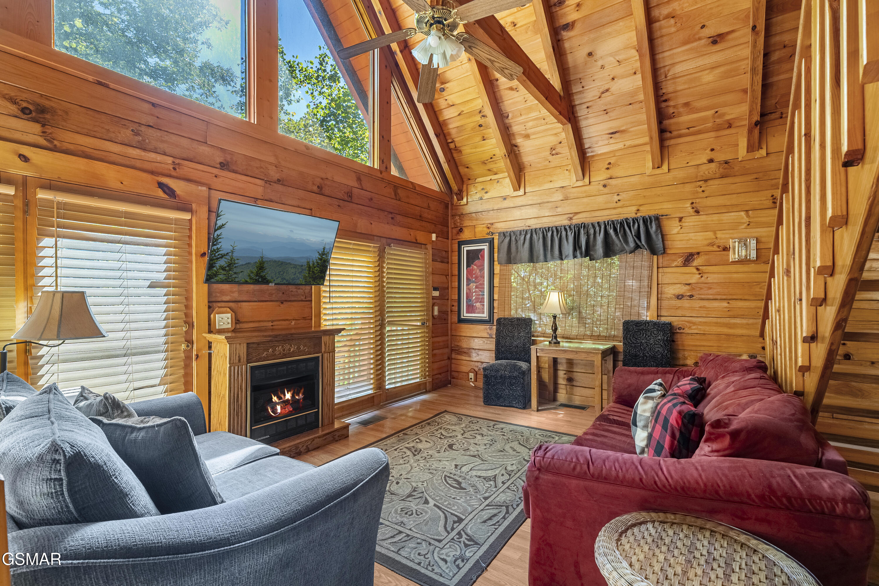 1745 Red Bone Way Sevierville TN 37876